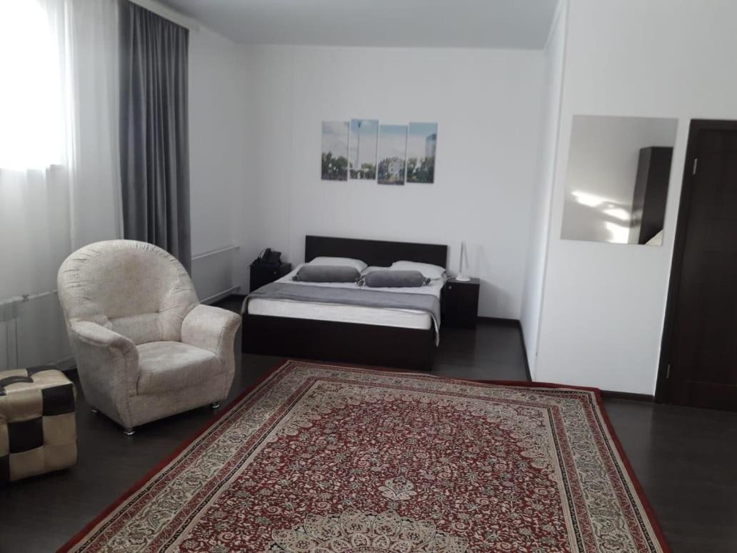 Altyn Orda Hotel เปโตรปาฟลอฟส์ค ภายนอก รูปภาพ